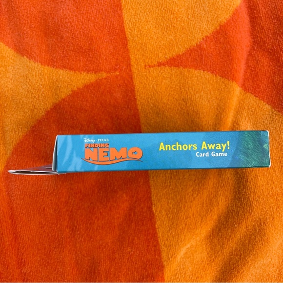Finding Nemo Kid Slippers and Anchors Away Card Game - Picture 8 of 9